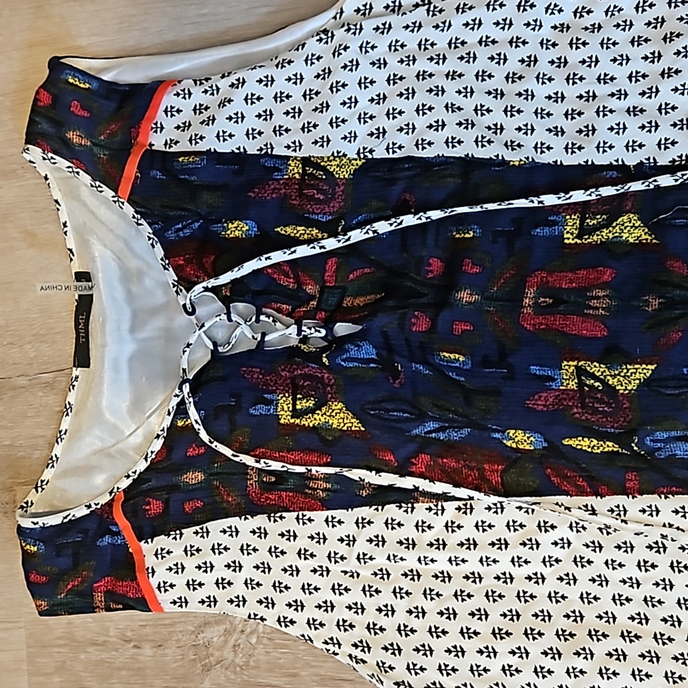 THML Dress size medium - Picture 2 of 4